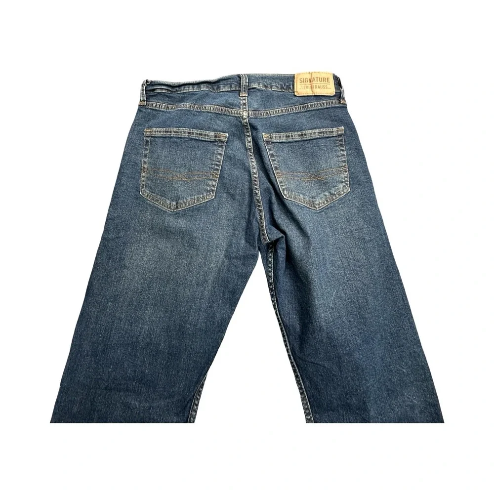 Signature Levi Strauss Jeans Mens 29x30 Blue Straight Leg S58988-0024 Denim